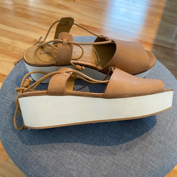 2/$25 Wedge platform sandals-Lucky Brand - Picture 1 of 3